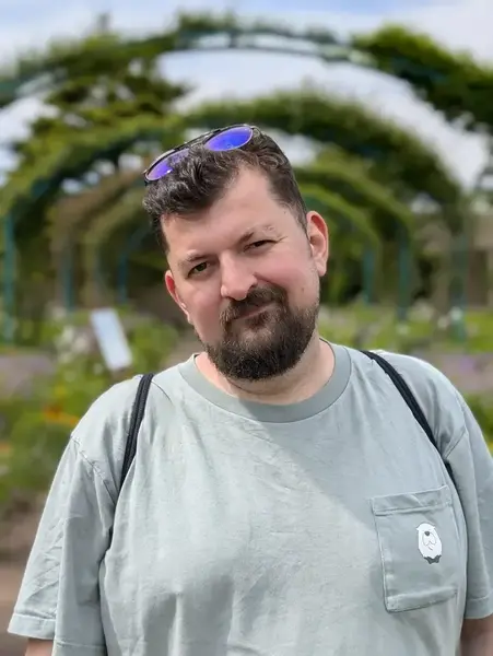 Alec portrait garden archway