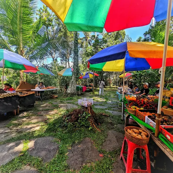 Bali street market