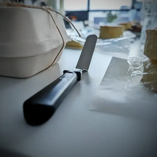 Cake decorating tools